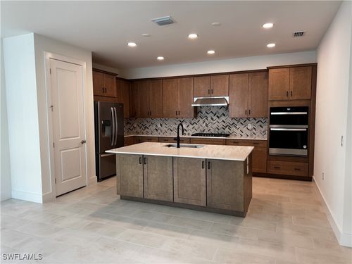 8877 Oceana Way, Naples, FL, 34114 | Card Image