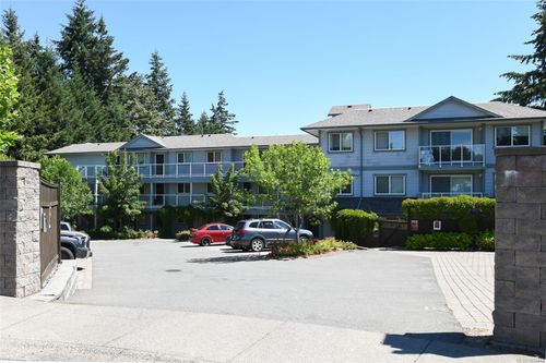 302-840 Shamrock Pl, Comox, BC, V9M4G4 | Card Image