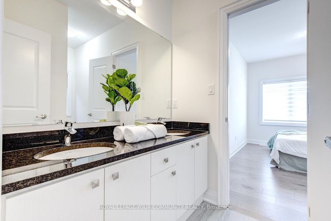 1243 Queens Plate Rd, House other with 5 bedrooms, 5 bathrooms and 2 parking in Oakville ON | Image 30