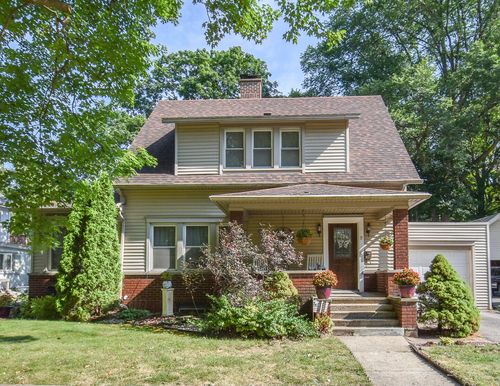 9 Cornwell Ct, Coldwater, MI, 49036-1433 | Card Image