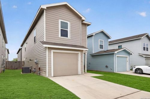 10957 Presa Way, San Antonio, TX, 78223-4783 | Card Image