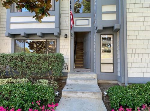 6895 Carnation Dr, Carlsbad, CA, 92011-3809 | Card Image