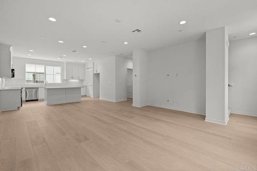 2524 Chamomile Ln, Carlsbad, CA, 92008-3878 | Card Image