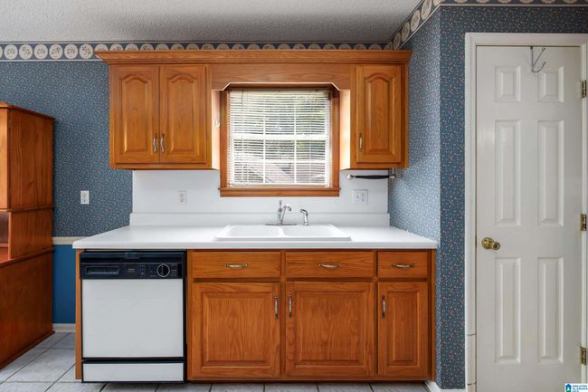 523 Seminole Trl, House other with 3 bedrooms, 3 bathrooms and null parking in PELL CITY AL | Image 32