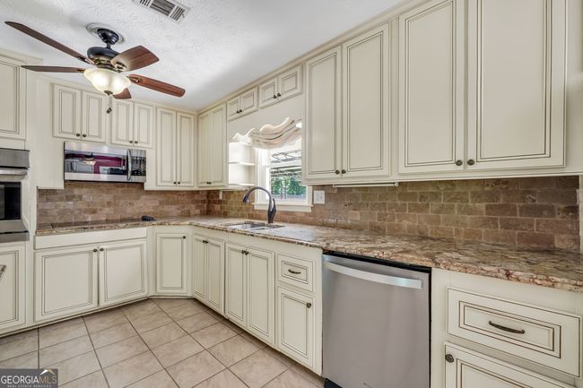 234 Crumbley Rd, House other with 3 bedrooms, 2 bathrooms and 2 parking in MCDONOUGH GA | Image 22
