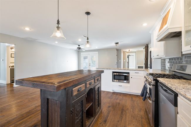 Unique custom kitchen island | Image 10