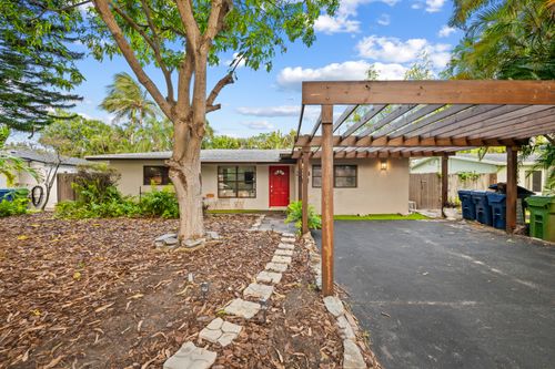 3024 Ne 2nd Ter, Wilton Manors, FL, 33334-1055 | Card Image