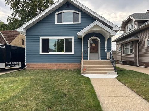 1238 Monroe Ave, RACINE, WI, 53405-2837 | Card Image
