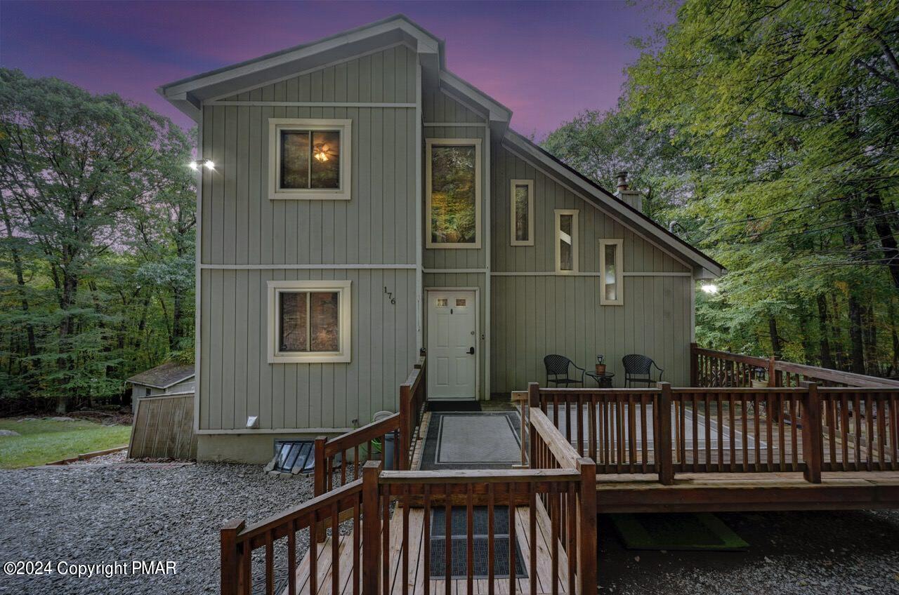 Tahoe Ln, Henryville, PA 18332