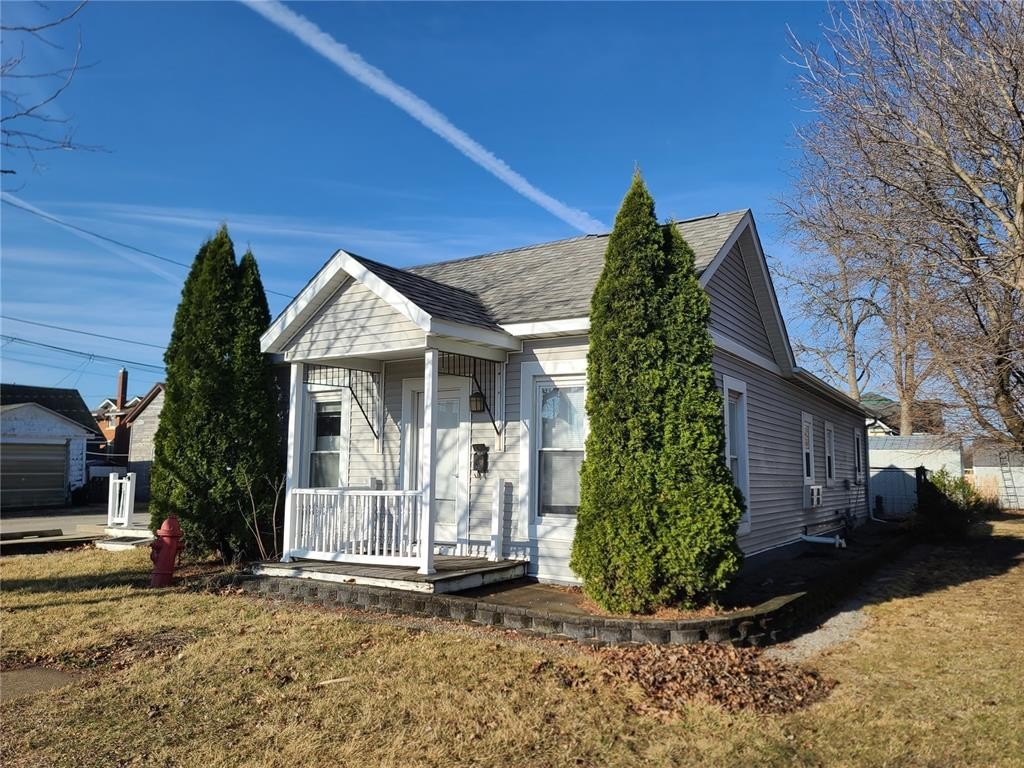 305 B Ave, Vinton, IA 52349