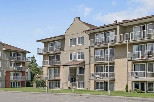 402-462 Boul Alexandre-Taché, Gatineau, QC, J9A1M7 | Card Image