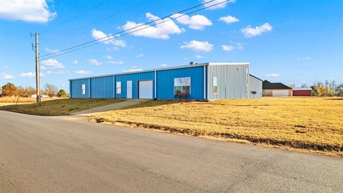 1007 County Street 2937, Tuttle, OK, 73089-3032 | Card Image
