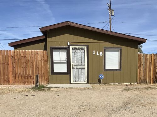 118 W Wilson Ave, Ridgecrest, CA, 93555-4643 | Card Image