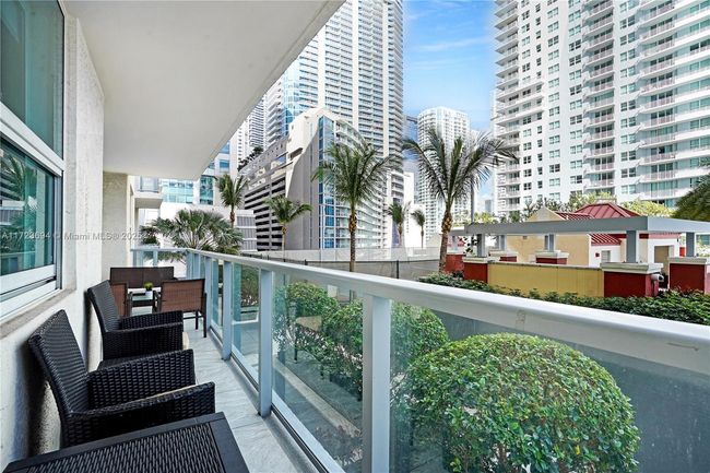 APT-704 - 1155 Brickell Bay Dr, Condo with 3 bedrooms, 2 bathrooms and null parking in Miami FL | Image 57