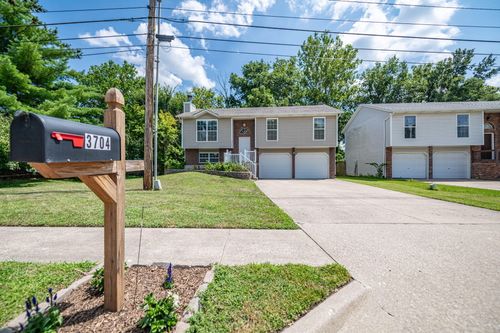3704 Bethel St, COLUMBIA, MO, 65203-3026 | Card Image