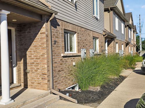 37-6118 Kelsey Cres, Niagara Falls, ON, L2H0M6 | Card Image