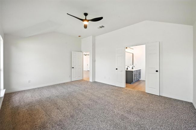 713 Madeline Ct, House other with 3 bedrooms, 2 bathrooms and null parking in Azle TX | Image 14