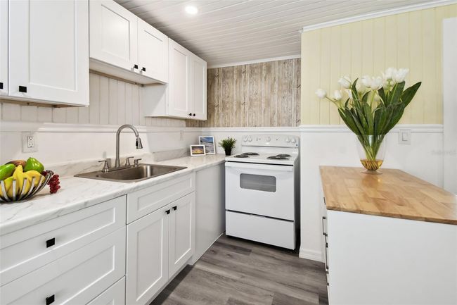 Front unit, Duplex for sale Madeira Beach | Image 15