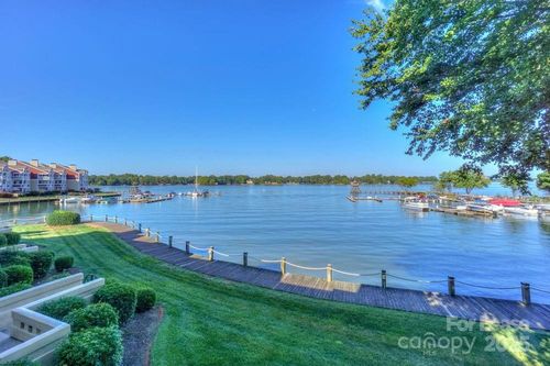 871 Southwest Dr, Davidson, NC, 28036-7910 | Card Image