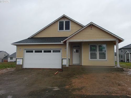 630 E 4th St, Yamhill, OR, 97148-8684 | Card Image