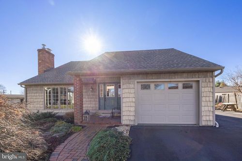 3 Carousel Dr, TELFORD, PA, 18969-2009 | Card Image