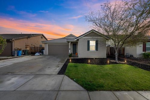 2875 Walker Way, Hollister, CA, 95023-9846 | Card Image