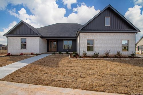 602 Corondelet Ln, Maumelle, AR, 72113-7890 | Card Image