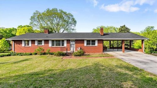 6031 Blue Bonnet Lane, Winston Salem, NC, 27103 | Card Image