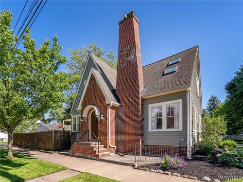 214 Roycroft Blvd, Amherst, NY, 14226-4820 | Card Image