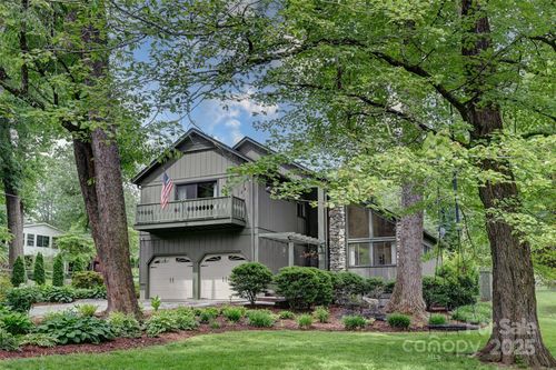 19 Poplar Ct, Hendersonville, NC, 28792-1240 | Card Image