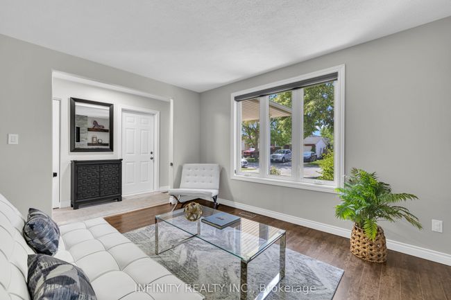1803 Vicky Cir, House other with 4 bedrooms, 2 bathrooms and 2 parking in Windsor ON | Image 7