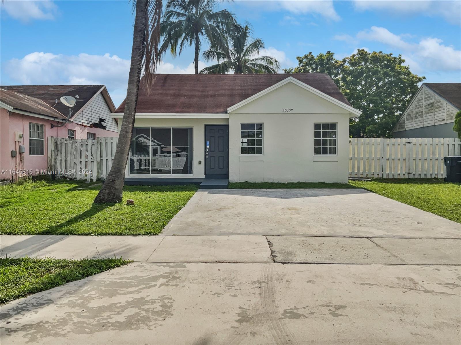 36th Ct, Miami Gardens, FL 33056