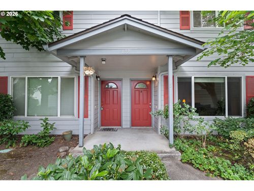 697 32nd St, Washougal, WA, 98671-1863 | Card Image