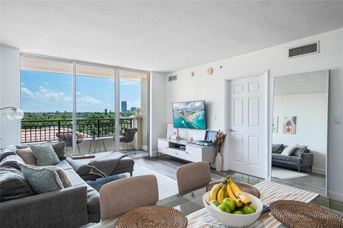 apt-507-3232 Coral Way, Miami, FL, 33145-3186 | Card Image