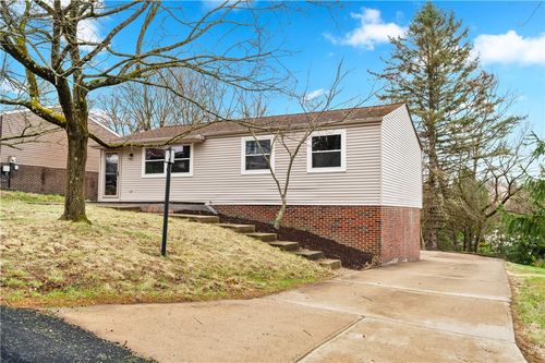 6531 Quaker Dr, Pittsburgh, PA, 15236-3639 | Card Image