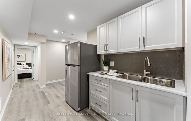 25 Velia Crt, House attached with 5 bedrooms, 4 bathrooms and 2 parking in Woodbridge ON | Image 34