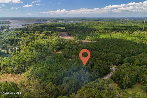 101 Cummins Creek Rd, Beaufort, NC, 28516-9552 | Card Image