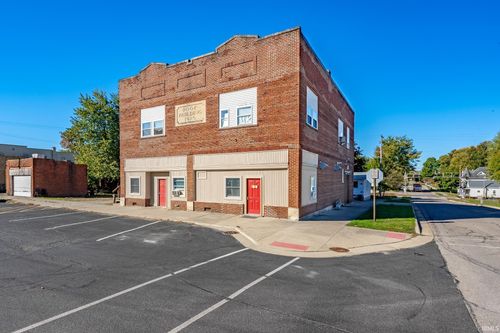 102 S Main St, Claypool, IN, 46510-7702 | Card Image