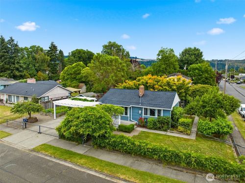 803 Bonney Ave, Sumner, WA, 98390-1801 | Card Image