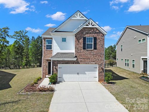 652 Citriadora St, Fort Mill, SC, 29715-8219 | Card Image