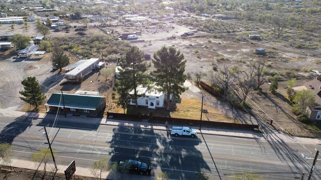 300 N State St, House other with 3 bedrooms, 2 bathrooms and 2 parking in Fort Davis TX | Image 46