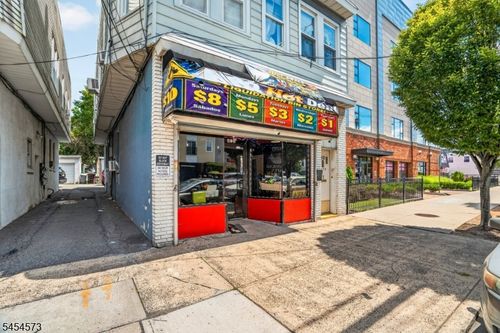 612 S Broad St, Elizabeth, NJ, 07202-2602 | Card Image