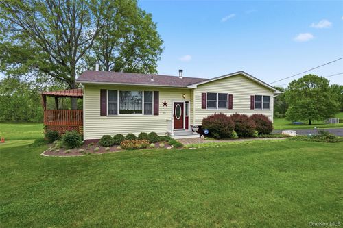 23 Old Cross Rd, Warwick, NY, 10990-2906 | Card Image