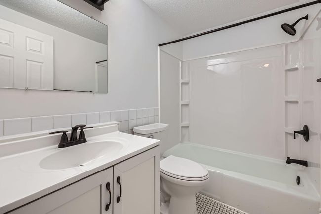 804 Old Settlers Trail #7 - Web Quality - 009 - 16 Primary Bathroom.jpg | Image 8