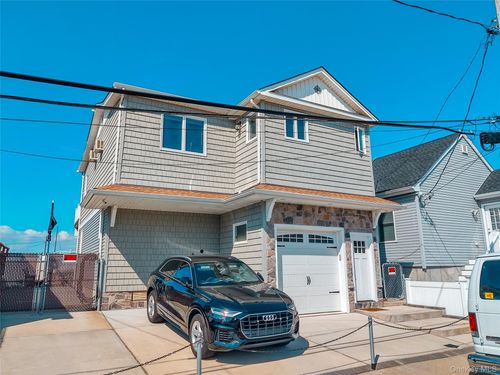 10 James Street, Hempstead, NY, 11518 | Card Image