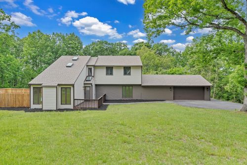6695 Raintree Rd, Roanoke, VA, 24018-5229 | Card Image