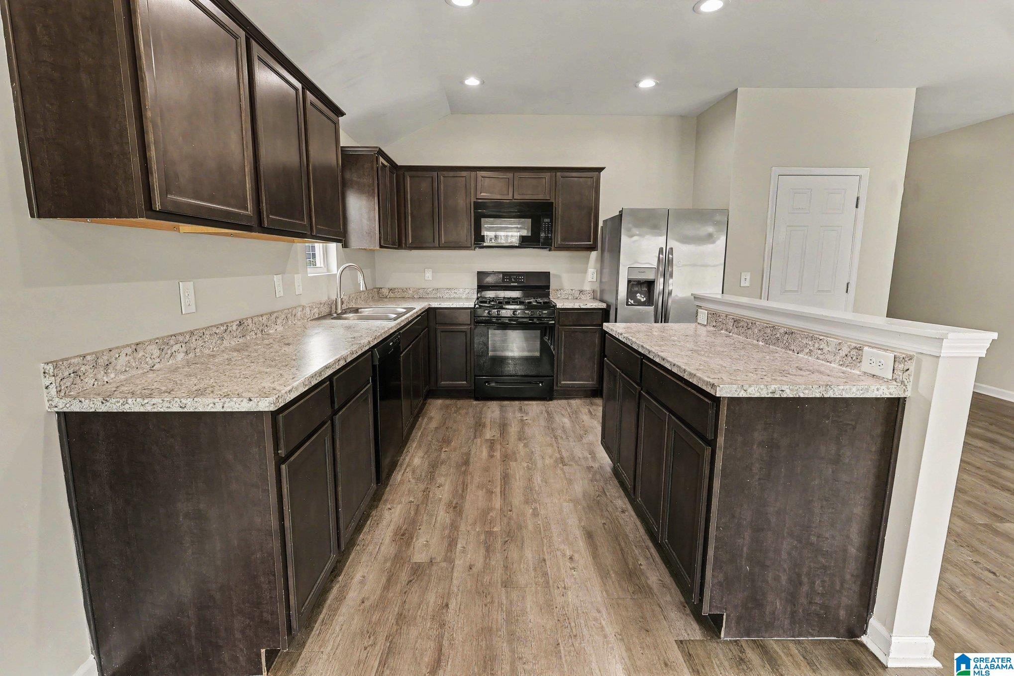 Residential in CALERA 3