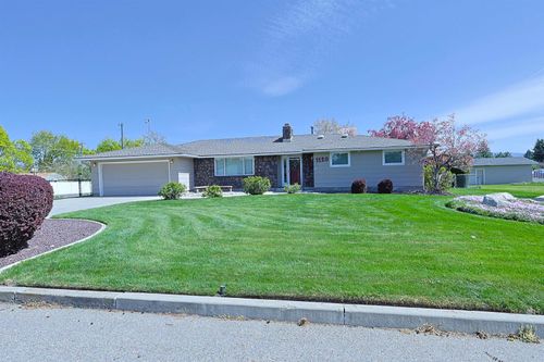 1120 N Best Rd, Spokane Valley, WA, 99216 | Card Image