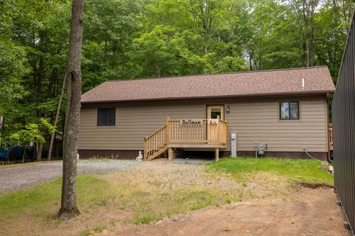 8620 Bellman Ln, Eagle River, WI, 54521-8528 | Card Image