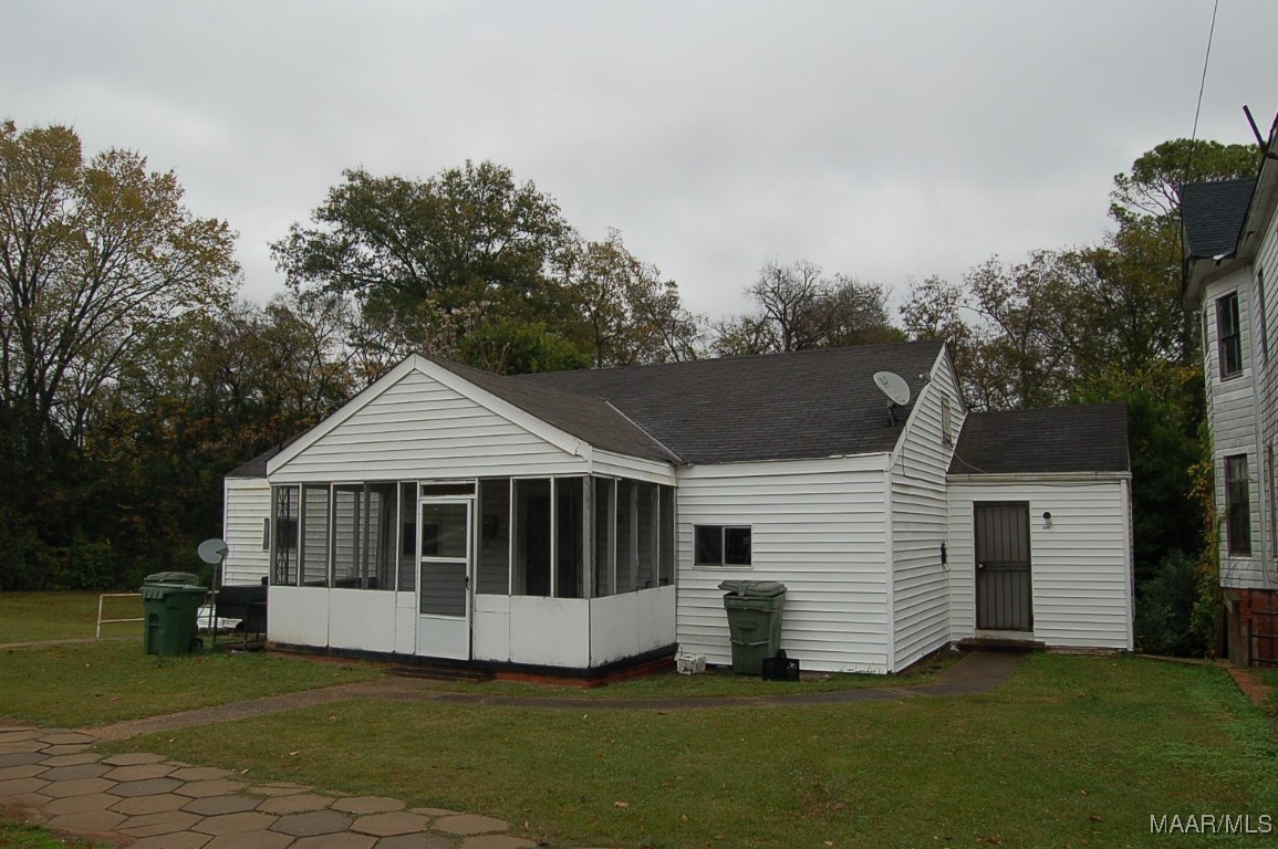 Holcombe St, Montgomery, AL 36104